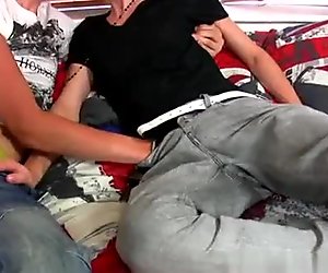 Minets en chaleur petit twink homosexuel Skylar West était le choix parfait, et