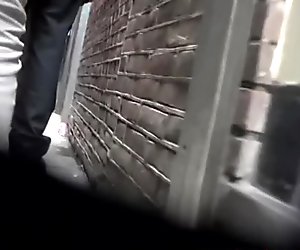 Brunette whore in amsterdam sucks cock