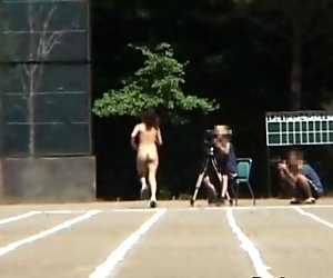 Asian girls run a nude track and field part1