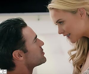 Vixen Mia Malkova aime le sexe