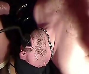 Use my mouth like this ...