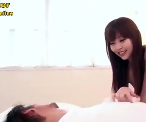 Cewek sangek paling senang isap kontol